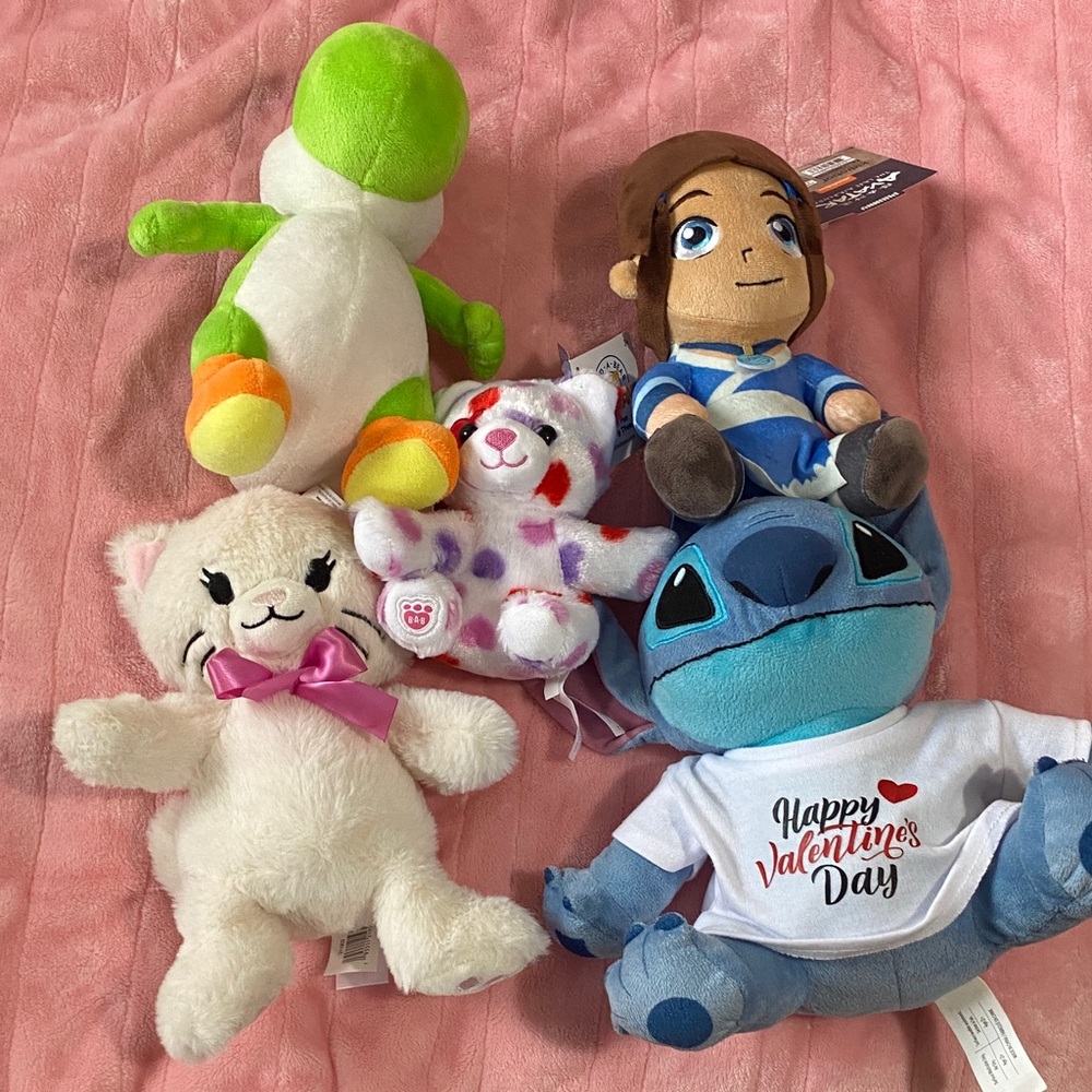 Disney, Nickelodeon, Mario Toy bundle & More